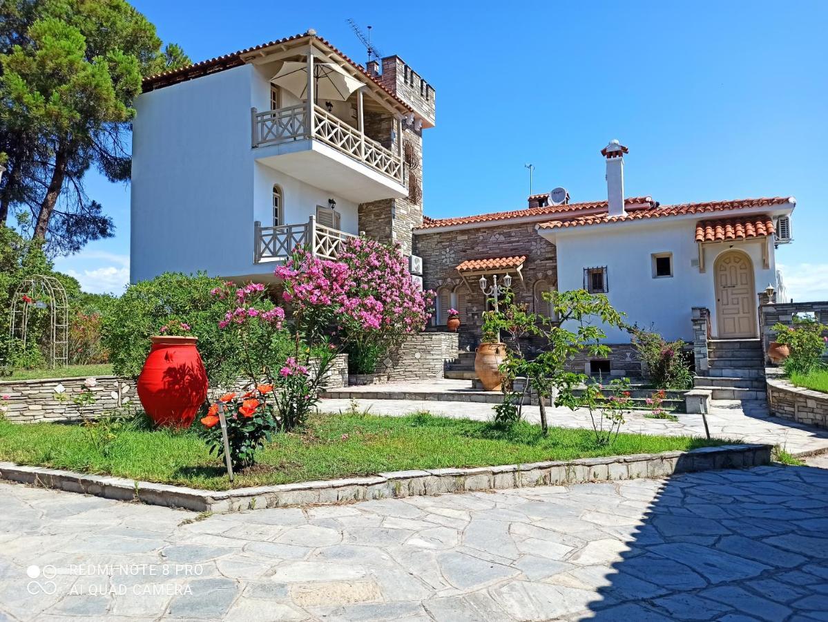 Petra Mare Suites Vourvourou Exterior foto